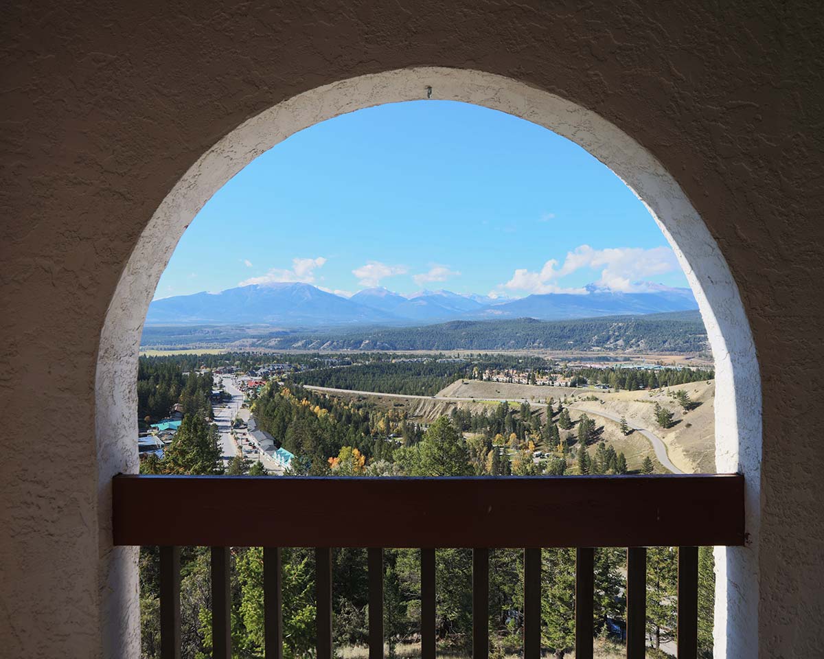 Radium Chalet - Accommodation in Radium Hot Springs, BC