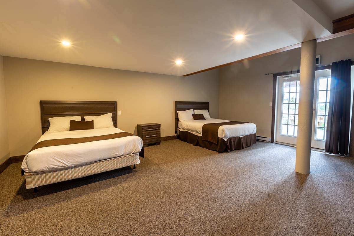 Radium Chalet - Accommodation in Radium Hot Springs, BC